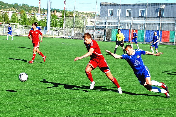 "Горняк" – "Нефтехимик" – 1:3