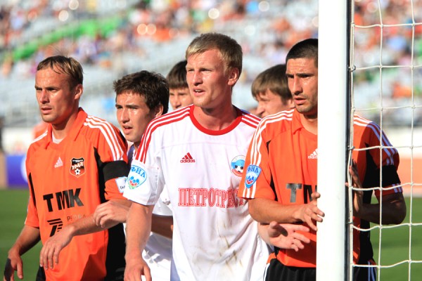 Урал - Петротрест - 4:0