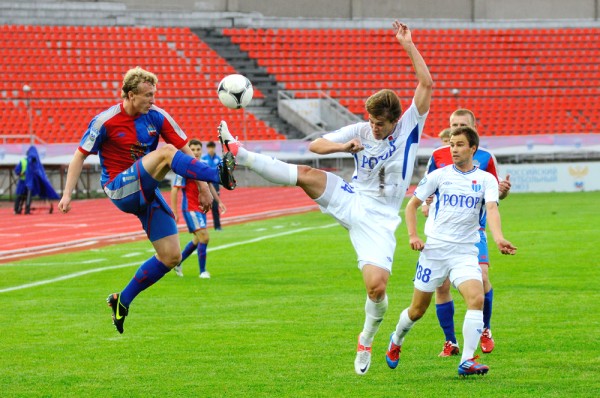 "Енисей" – "Ротор" – 0:0