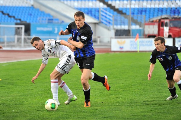 "Шинник" – "Петротрест" – 1:0