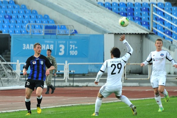 "Шинник" – "Петротрест" – 1:0