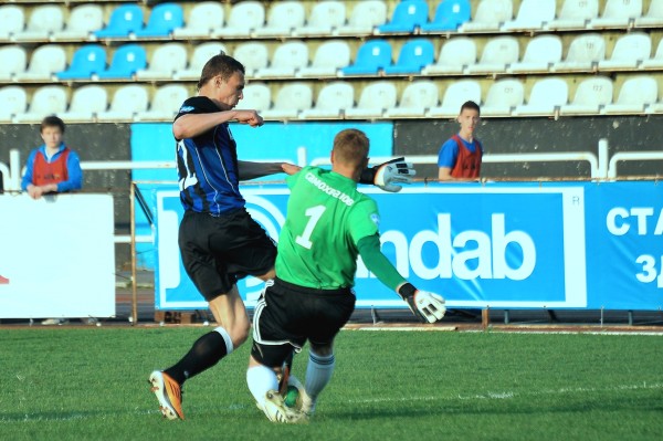 "Шинник" – "Петротрест" – 1:0