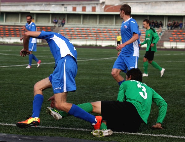 "Сибиряк" – "Сахалин"– 0:3