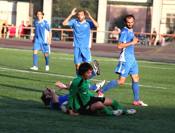 "Сибиряк" – "Сахалин"– 0:3