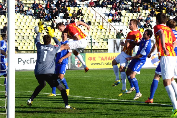 "Алания" – "Нефтехимик" – 2:1