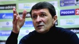 Юрий Газзаев: "Нефтехимик" заслуживает уважение к себе