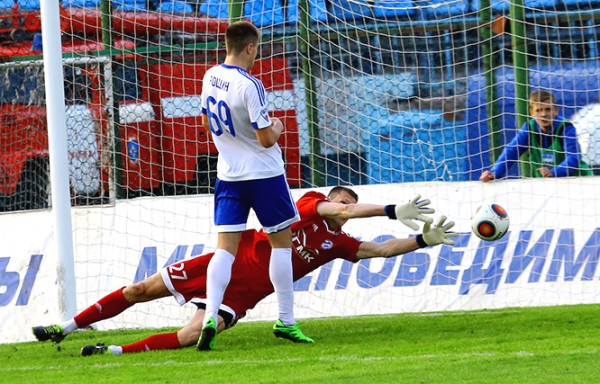 "Факел" – "Торпедо" – 2:0
